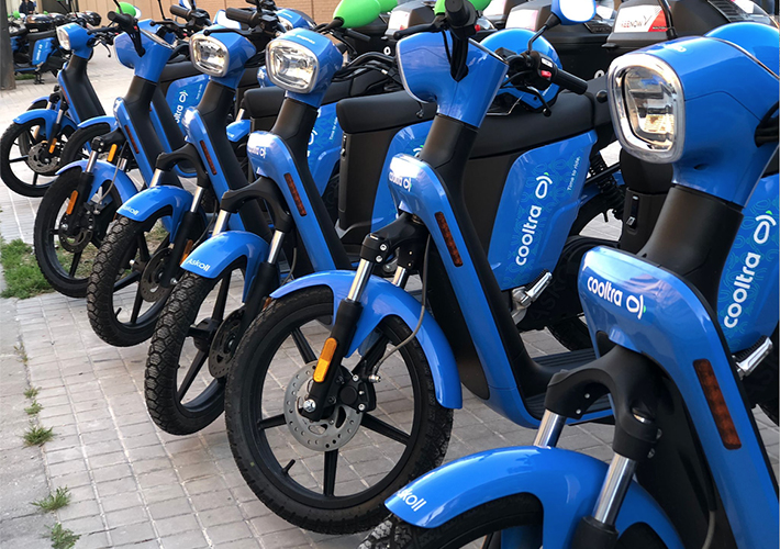 Foto Cooltra inicia en Valencia el despliegue de su nueva flota de vehículos eléctricos de motosharing en España